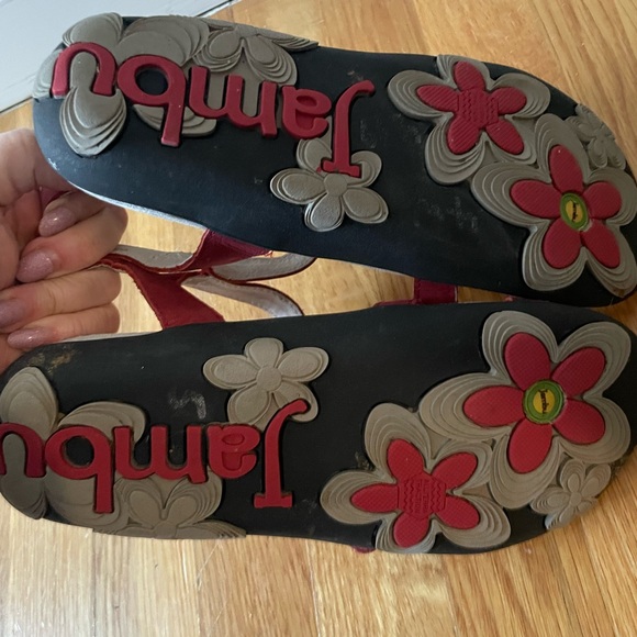 Jambu Red Floral T-Strap Women’s Sandals - Picture 6 of 7